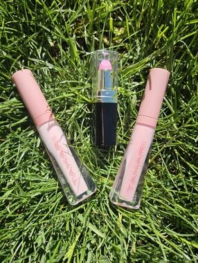 Tahari Pink Lipstick & Pink Lip Gloss Duo